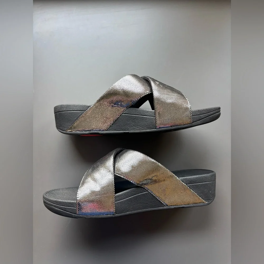 Metallic FitFlop Sandals- US 8 - Picture 3 of 7